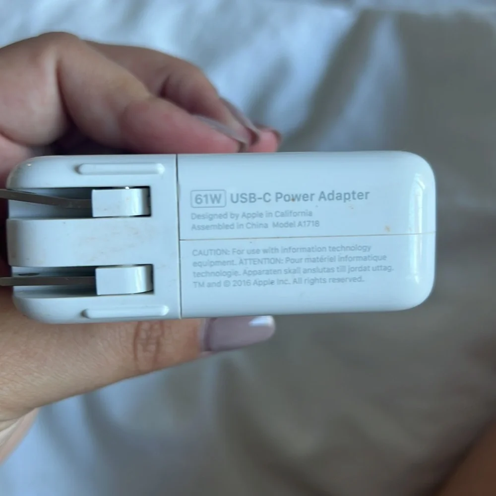 Apple USB-C Power Adapter 96W for MacBook